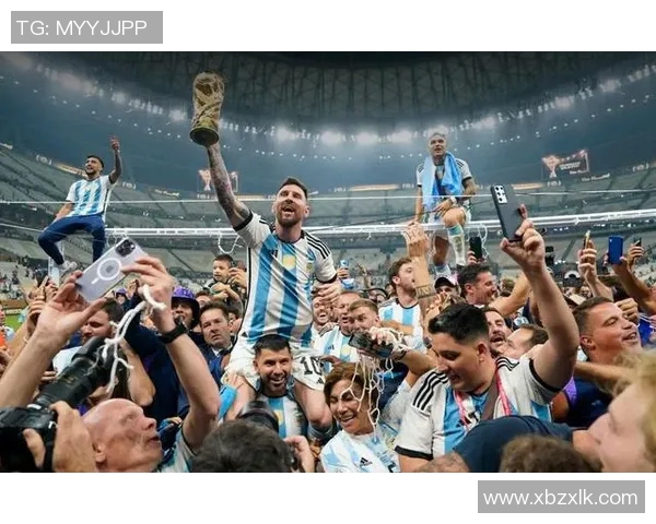 全球足球明星最新排名及其精彩瞬间回顾